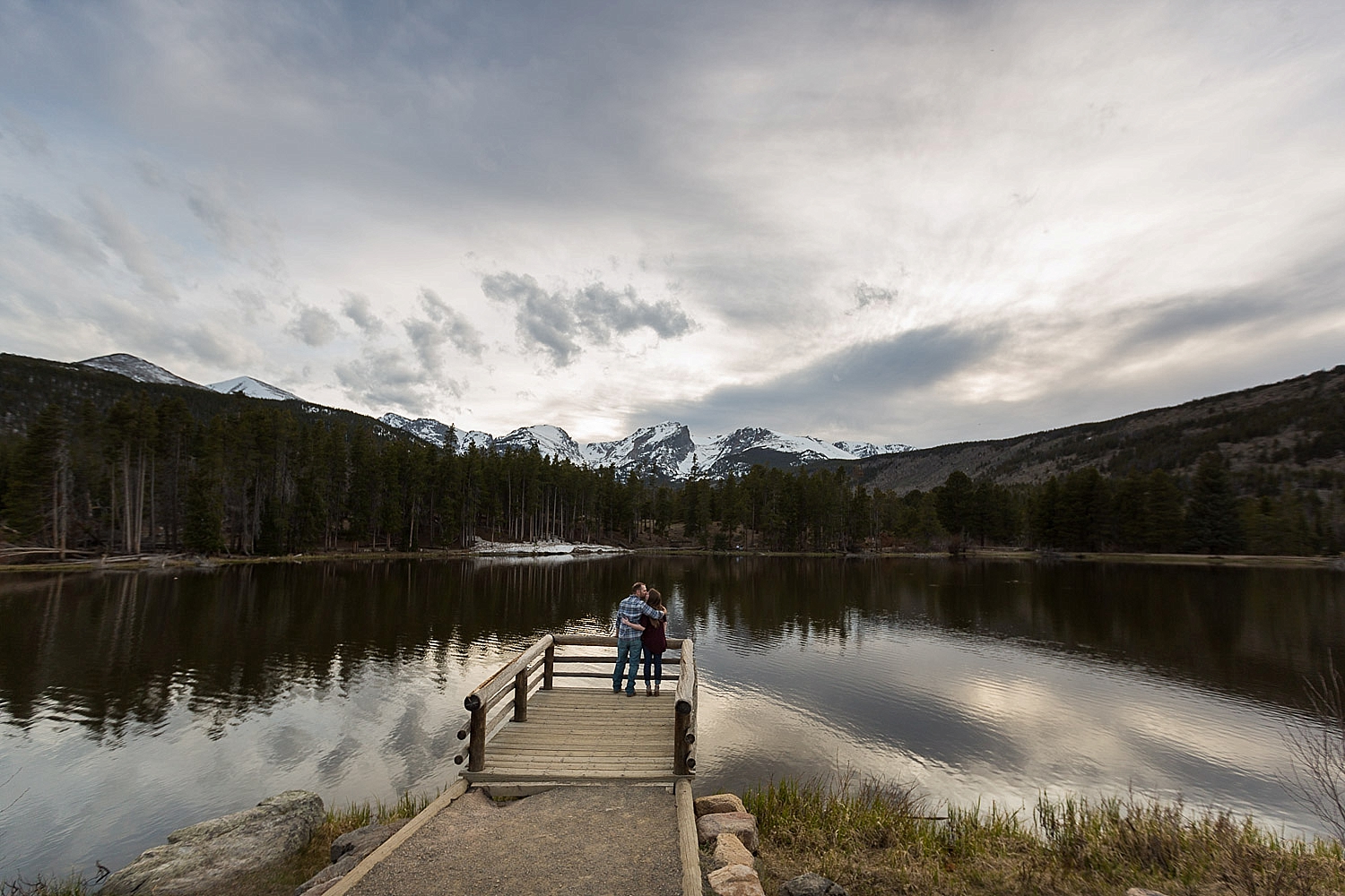 sprague lake rocky mountain national park engagement session