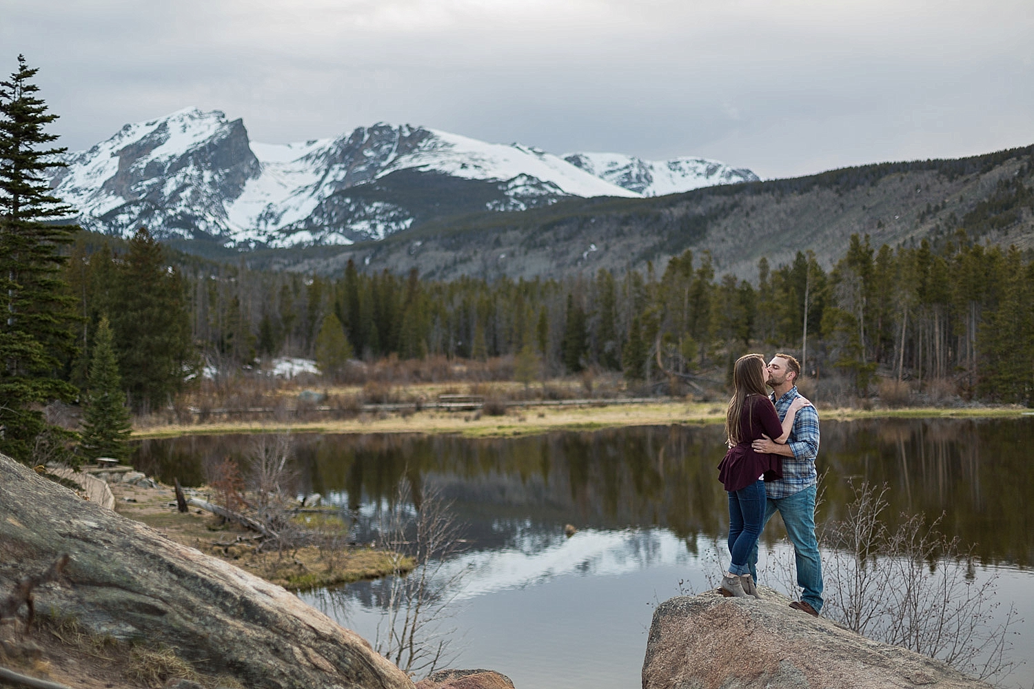 romantic rocky mountain national park engagement