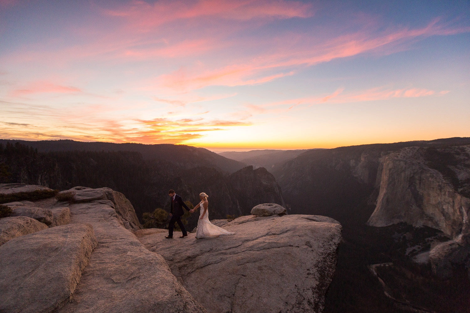 adventure yosemite elopement photographer taft point sunset