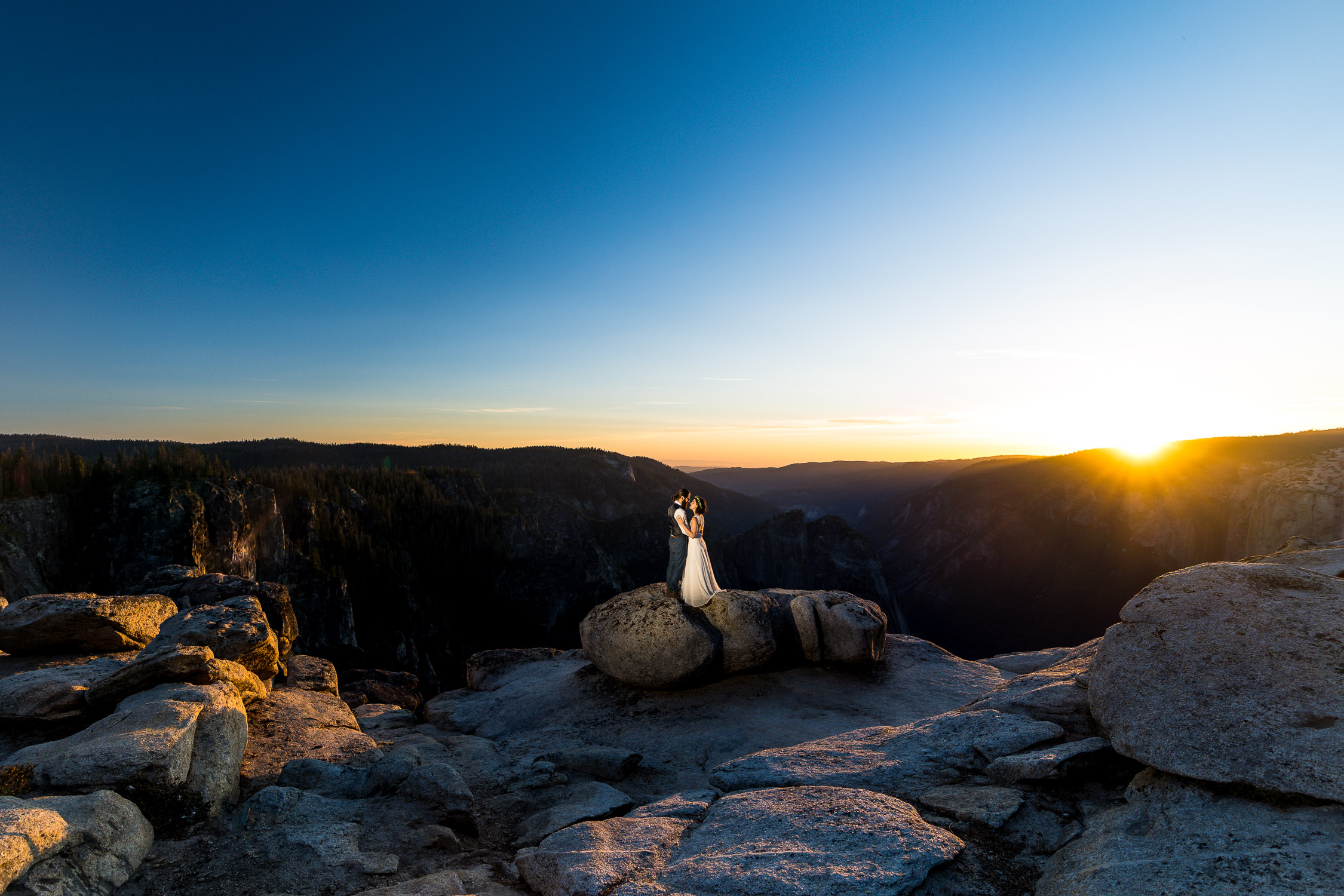 California national park adventure wedding sunset taft point couple portrait